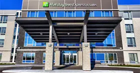Discover Holiday Inn Express Vaudreuil-Dorion