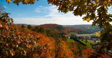 Celebrate the colors of fall at Sommet Saint-Sauveur from September 14 to October 27, 2024