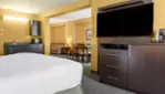 Quality Inn & Suites Victoriaville - Packages