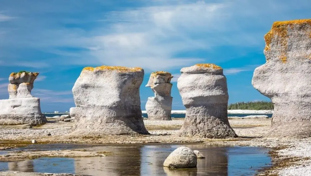 Mingan Archipelago National Park Reserve