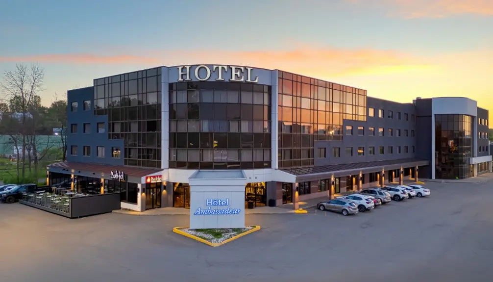 Hotel Ambassadeur Quebec - Just a few minutes from Old Quebec