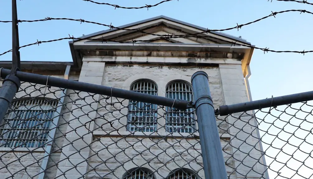 Kingston Pen Tours