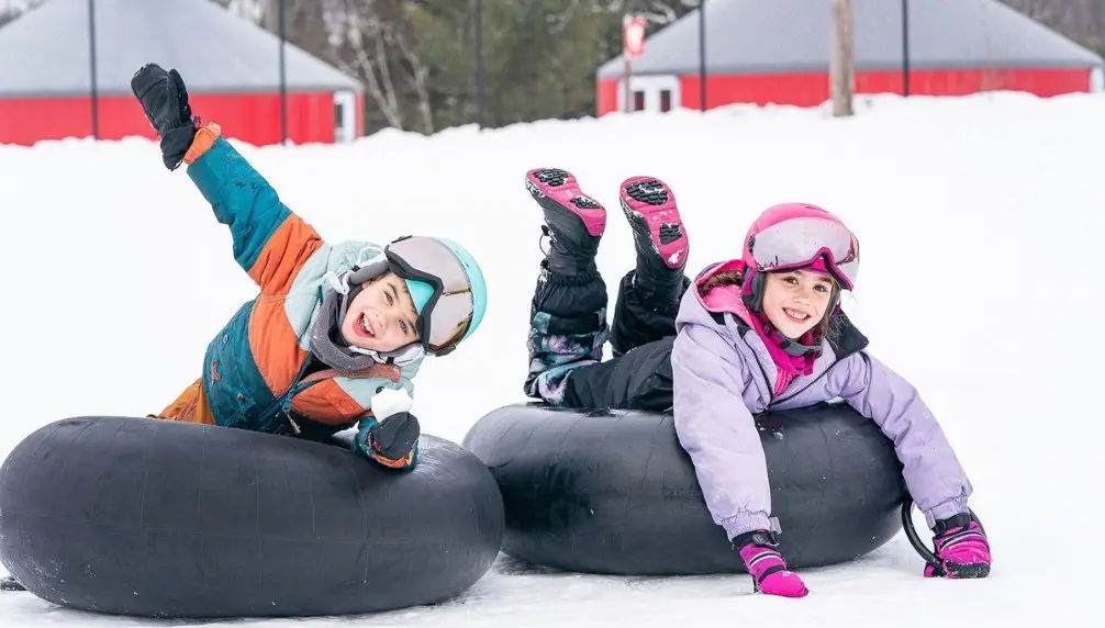 Snow tubing Park - Sommet Saint-Sauveur
